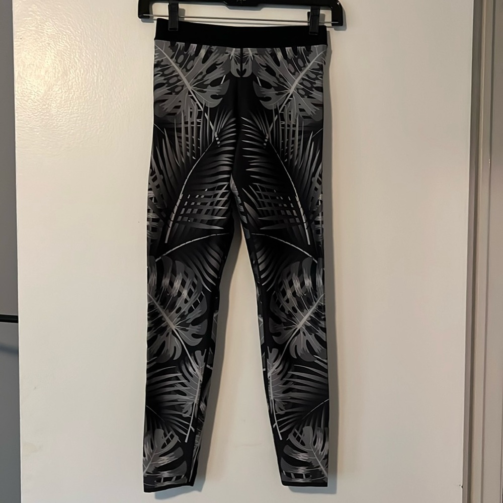 Ultracor Miami sprinter fern print cropped legging